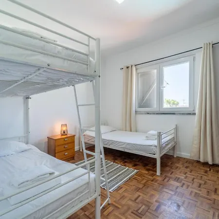 Arrifana Guest house