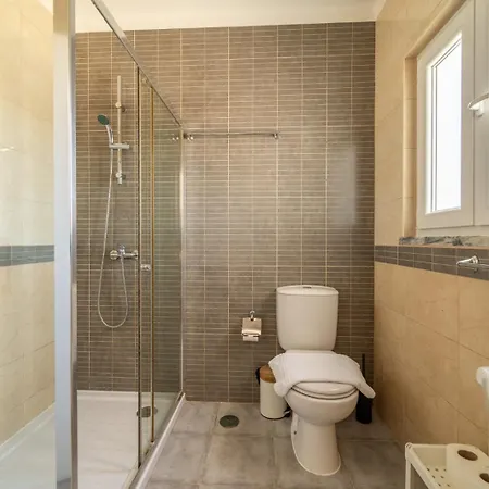Arrifana Guest house